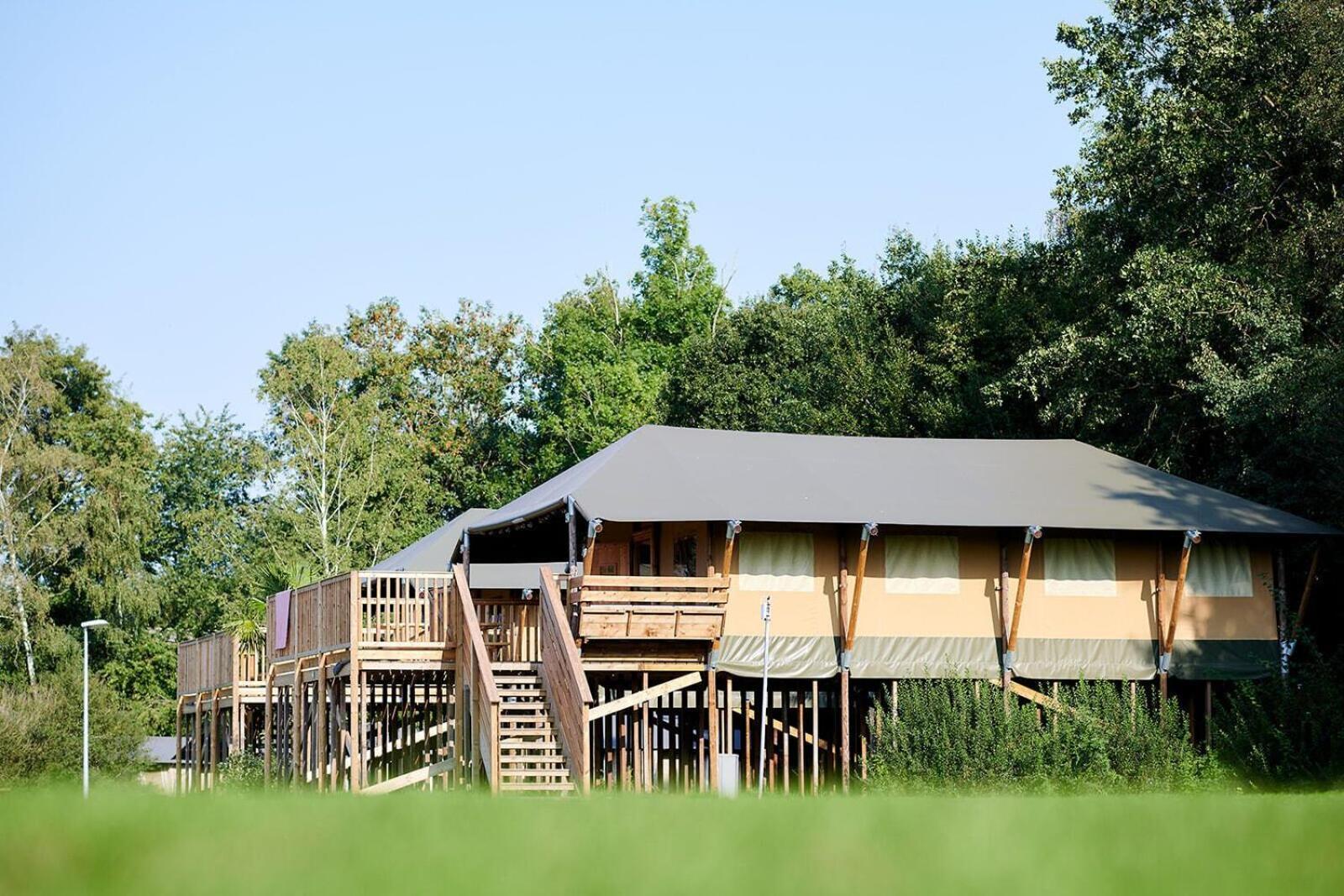Vakantiepark Sallandshoeve Nieuw-Heeten Exterior photo