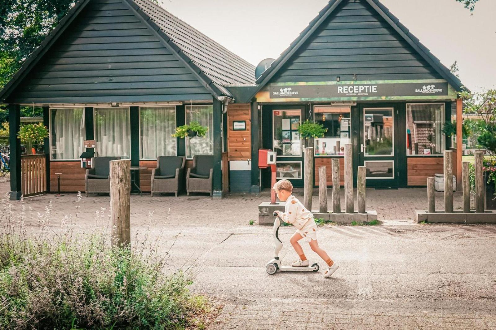 Vakantiepark Sallandshoeve Nieuw-Heeten Exterior photo
